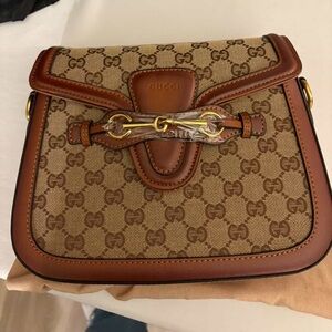 New! Shoulder brown bag.